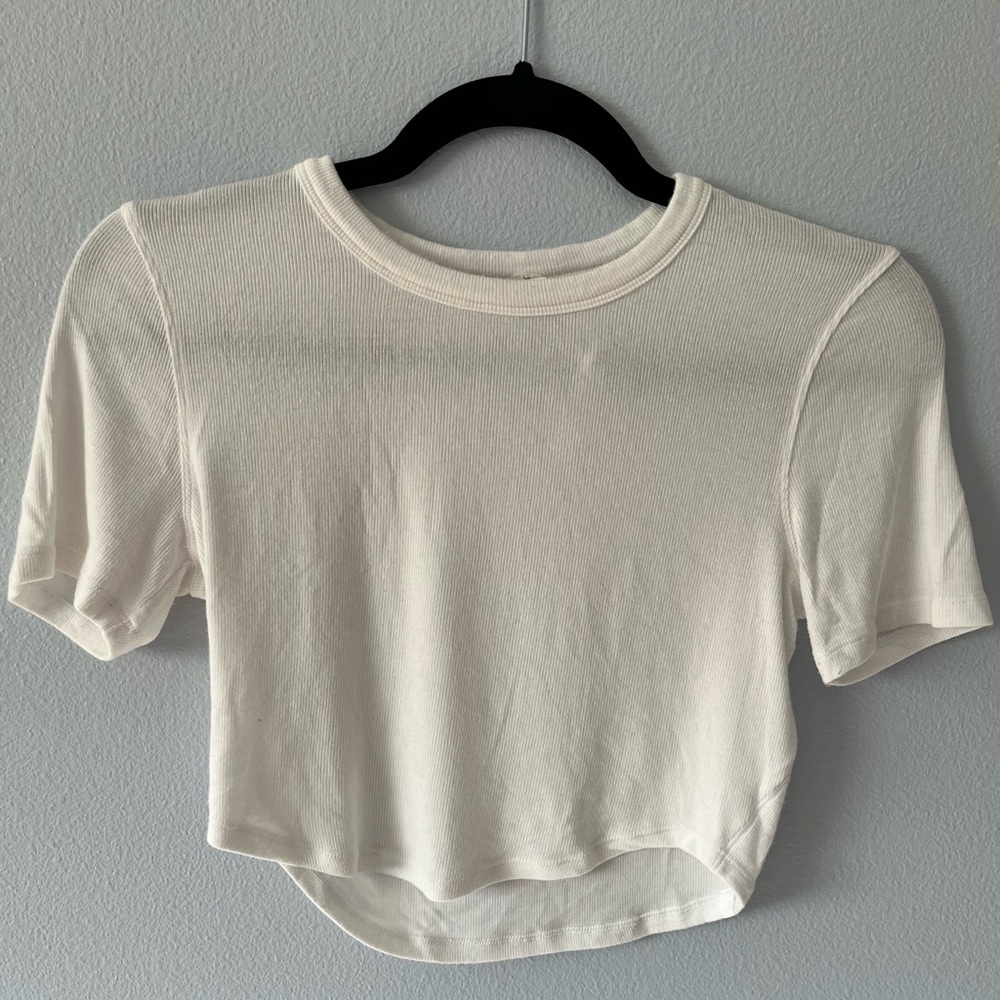 lululemon athletica cream crop top